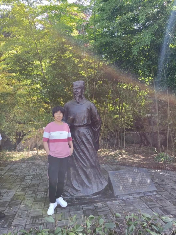 秋天的菊花的第一张照片--汕头父母相亲团